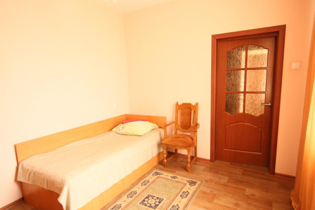 Hotel Center On Korolya Minsk Bagian luar foto