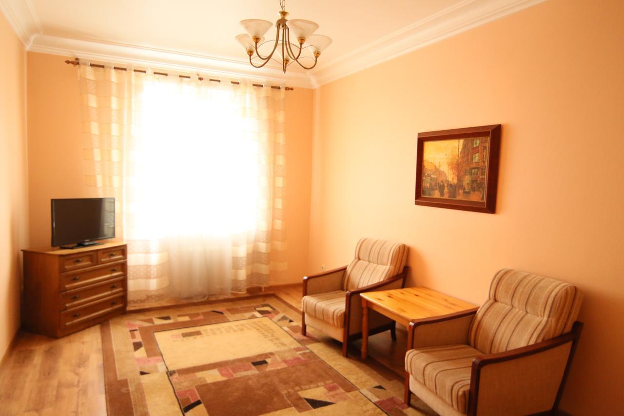 Hotel Center On Korolya Minsk Bagian luar foto